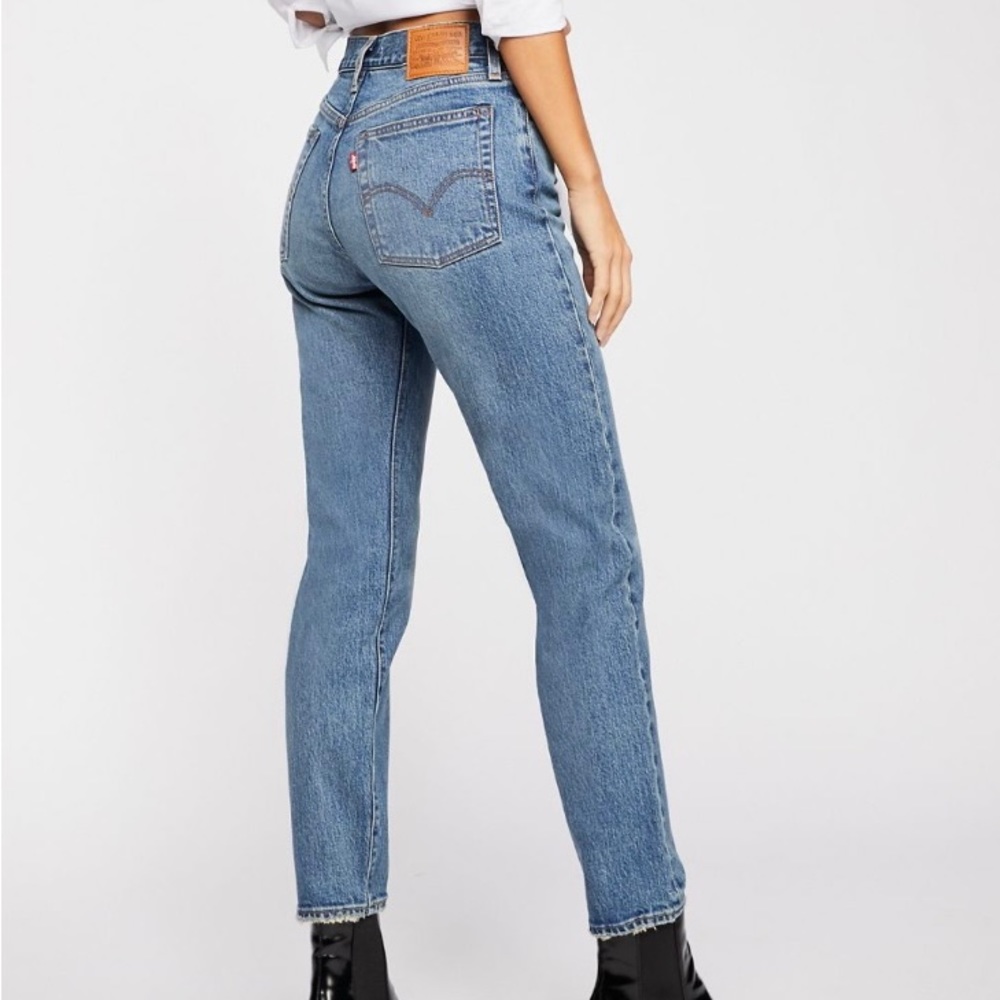 Levi Icon Wedgie
